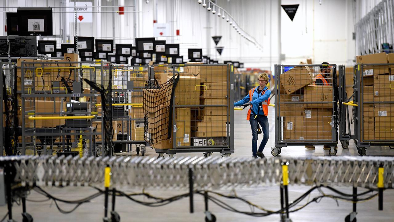 Coronavirus demands lead Amazon, Walmart to increase hiring 