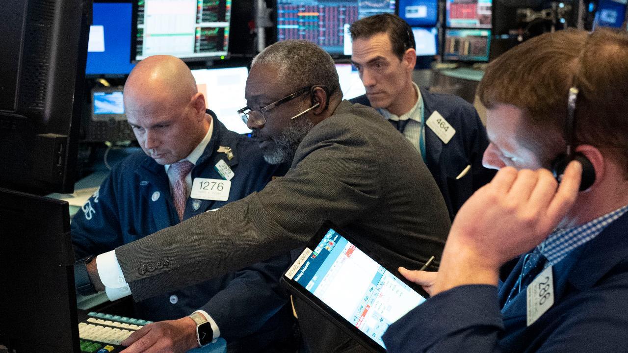 Market reaching maximum panic point: Financial expert 