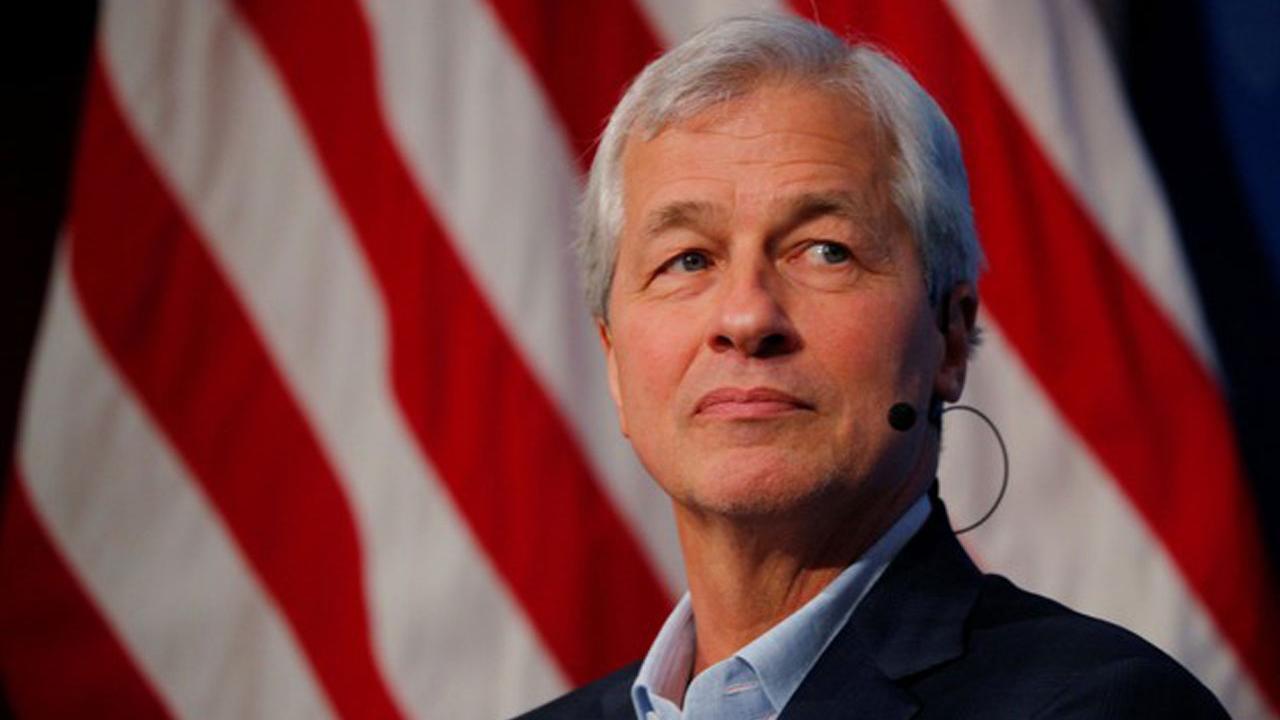JPMorgan Chase CEO Jamie Dimon doesn't see a recession coming