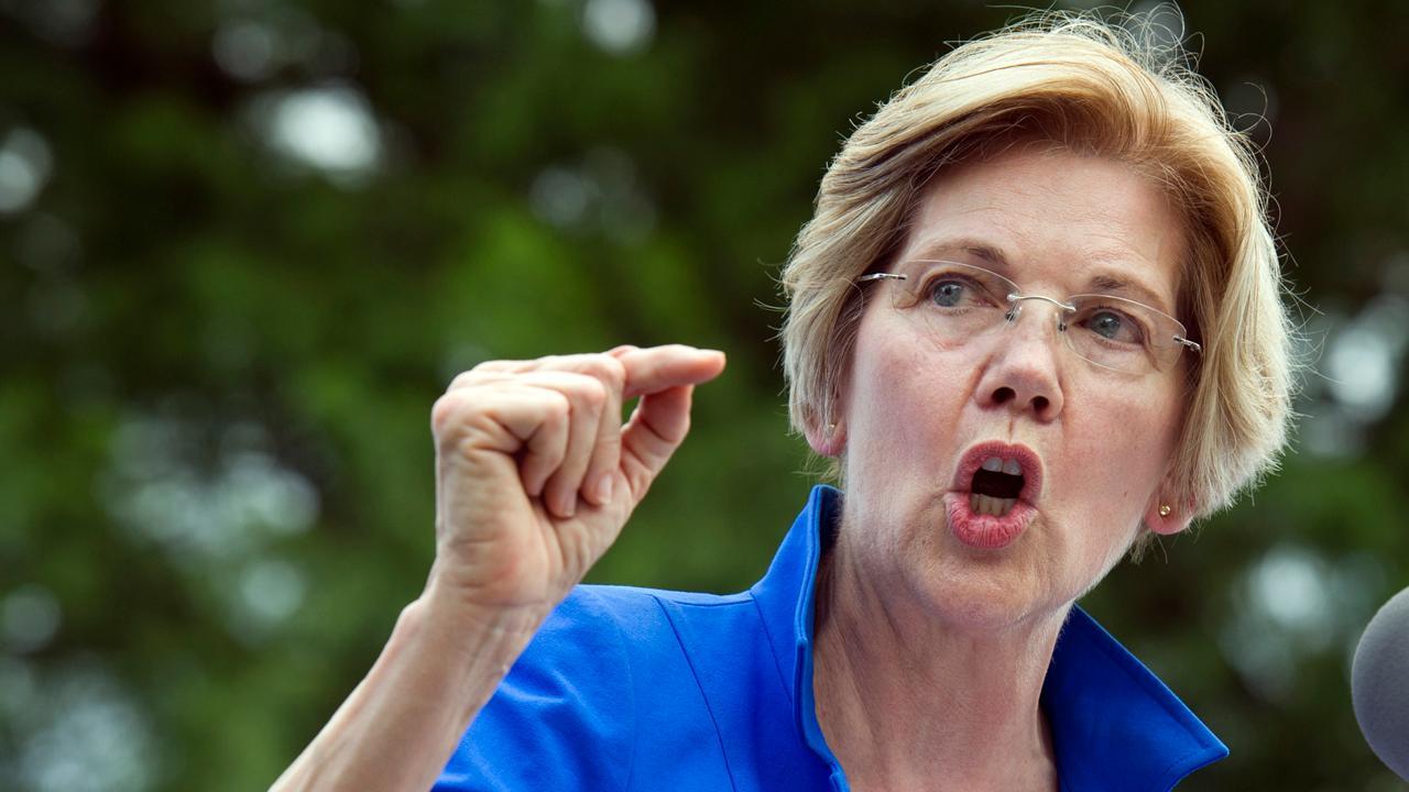 Elizabeth Warren blasts moderate Democrats