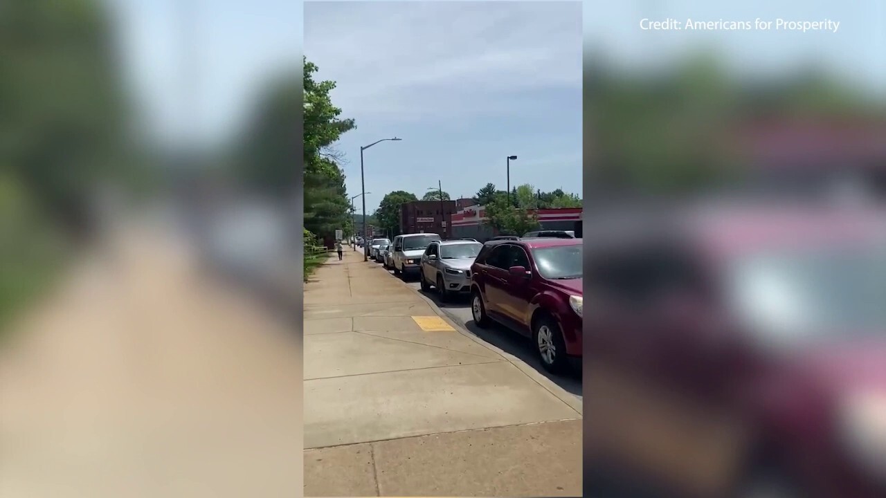 Cars lined up around the block at a Sunoco station in Pittsburgh, Pennsylvania for $2.38 per gallon gas during an Americans for Prosperity event highlighting how inflation has impacted gas prices. (Credit: Americans for Prosperity)