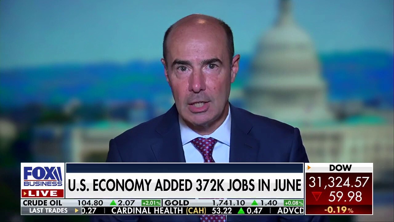 Former Trump labor secretary analyzes the June jobs report and the state of the economy on 'Cavuto: Coast to Coast.'
