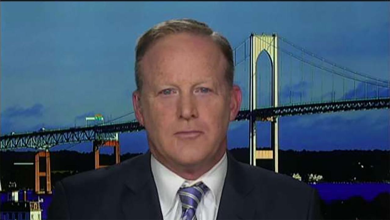 Sean Spicer: Democrats can't talk about accomplishments, an agenda