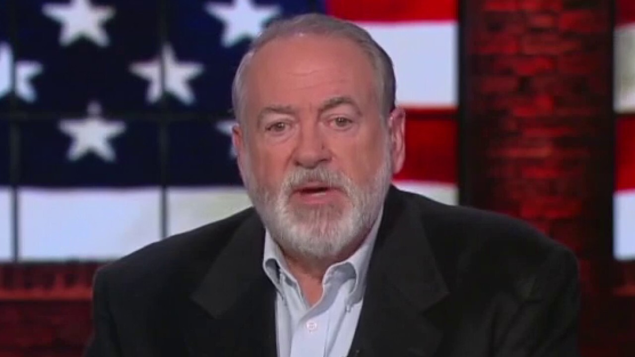Huckabee: Give extra money as bonus to Americans who will work