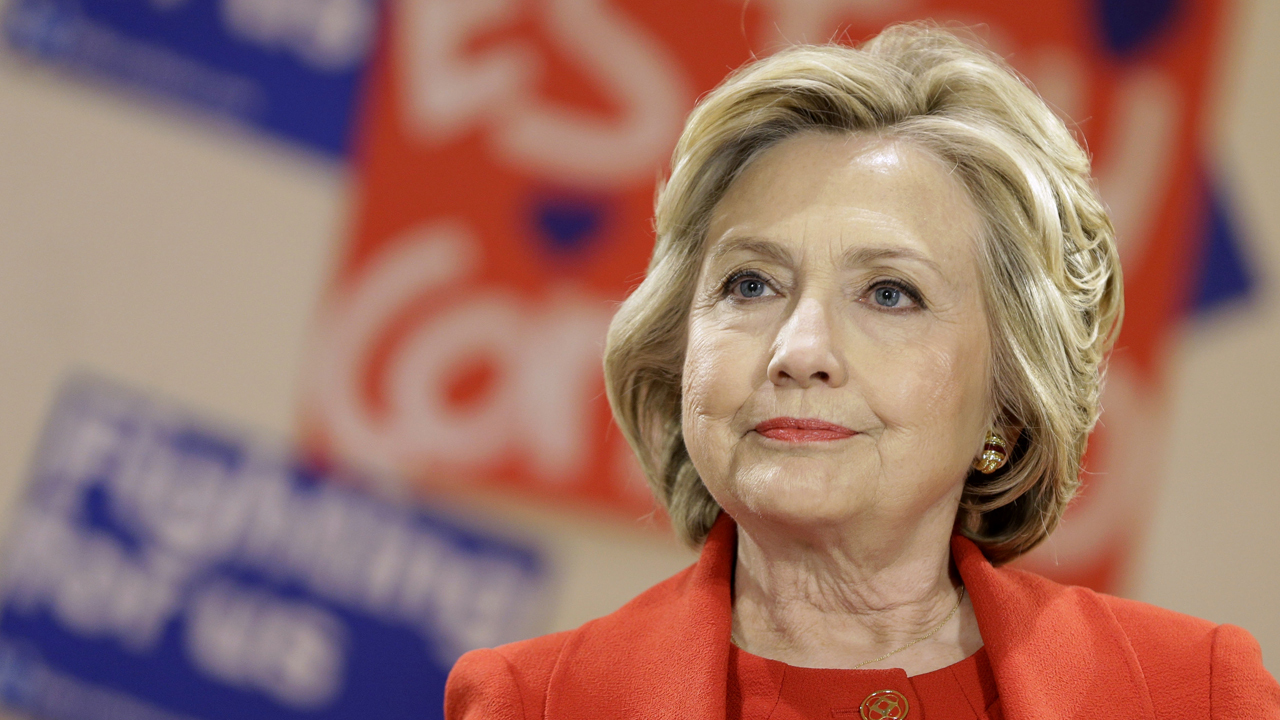 Lawmakers push for new Clinton email probe