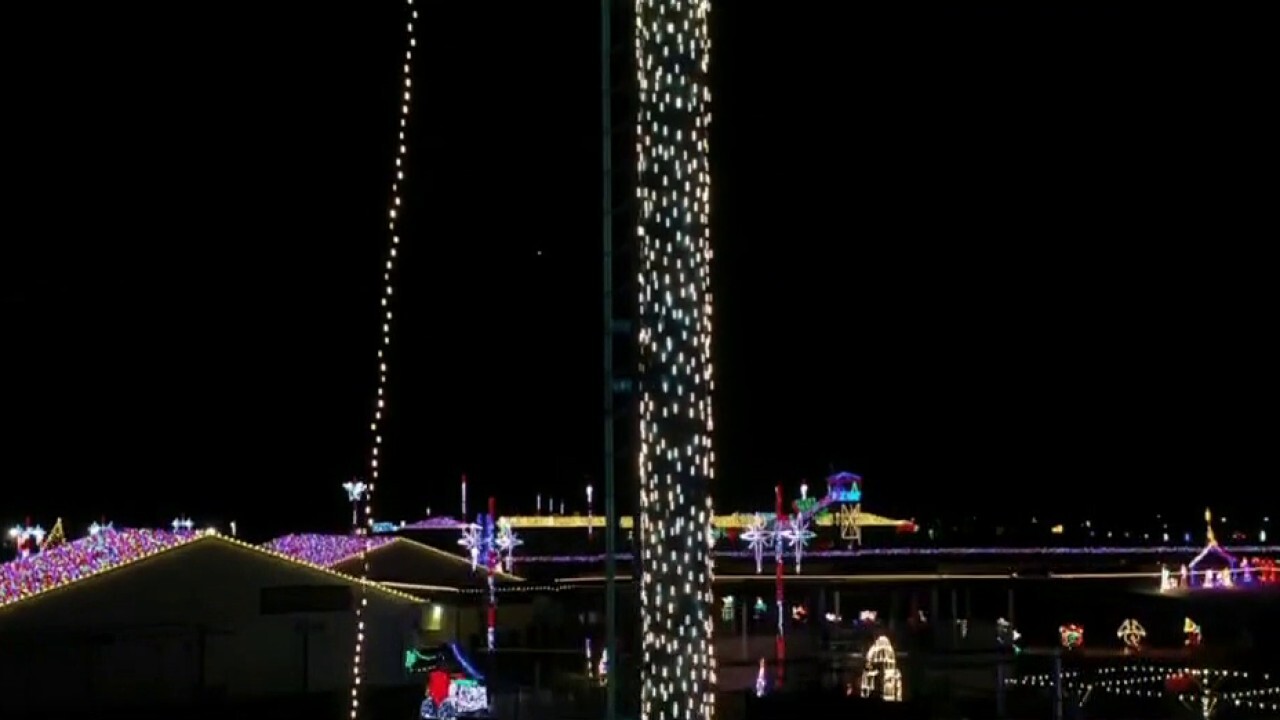 Holiday light show dimmed by energy crisis 
