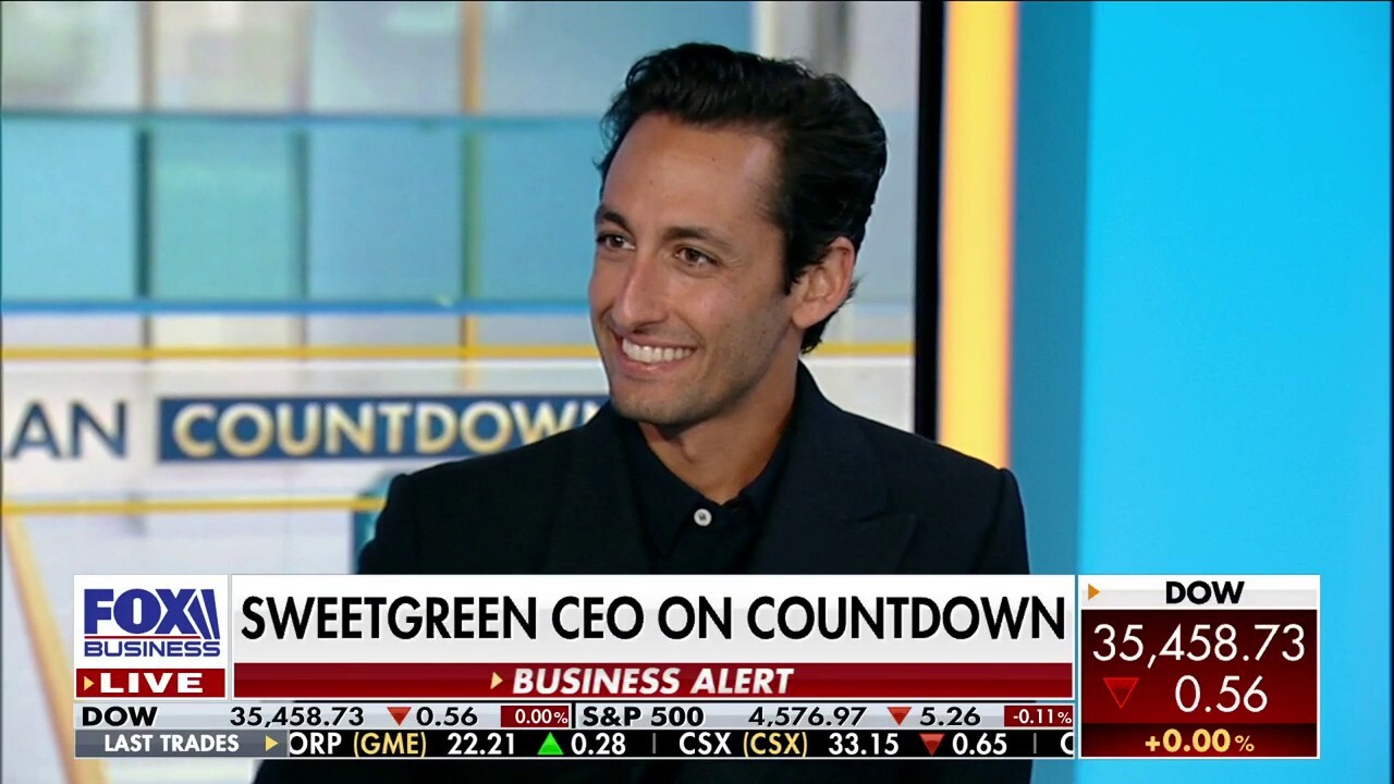 Sweetgreen co-founder and CEO Jonathan Neman discusses the company's stock upgrade and explains how their "salad bots" improved production on "The Claman Countdown."