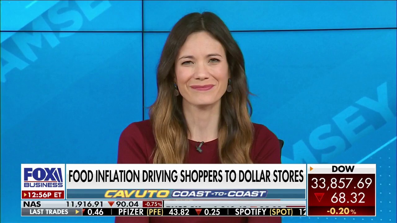 Financial expert and podcast host Rachel Cruze shares her best food budgeting tips for consumers as inflation continues to burden shoppers nationwide on 'Cavuto: Coast to Coast.'