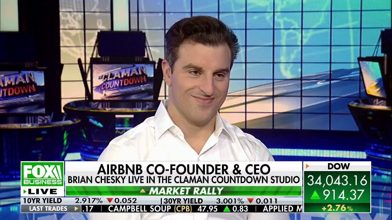 Airbnb co-founder and CEO Brian Chesky discusses how travel behaviors have changed in a post-pandemic world on 'The Claman Countdown.'