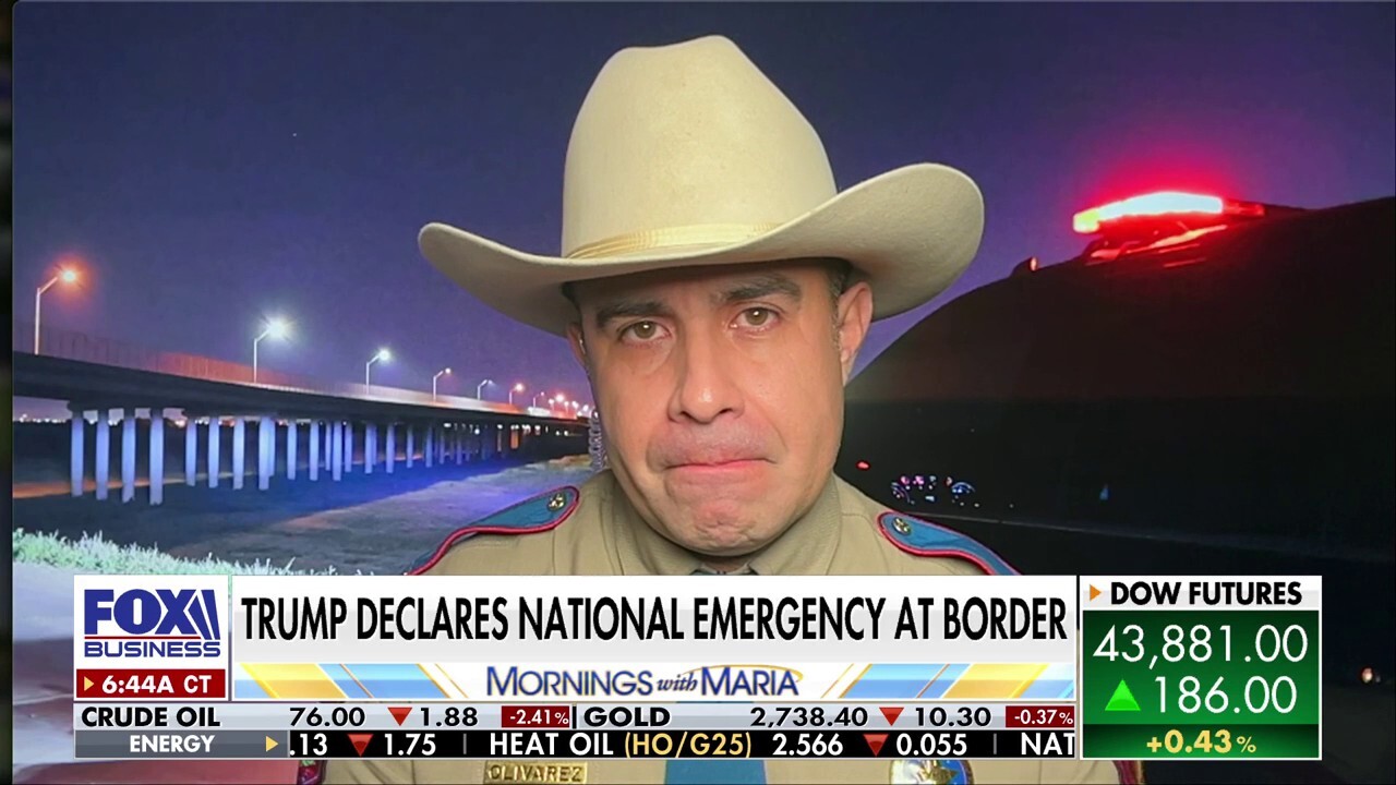 Border official calls on Biden admin to ‘hold some responsibility’ 