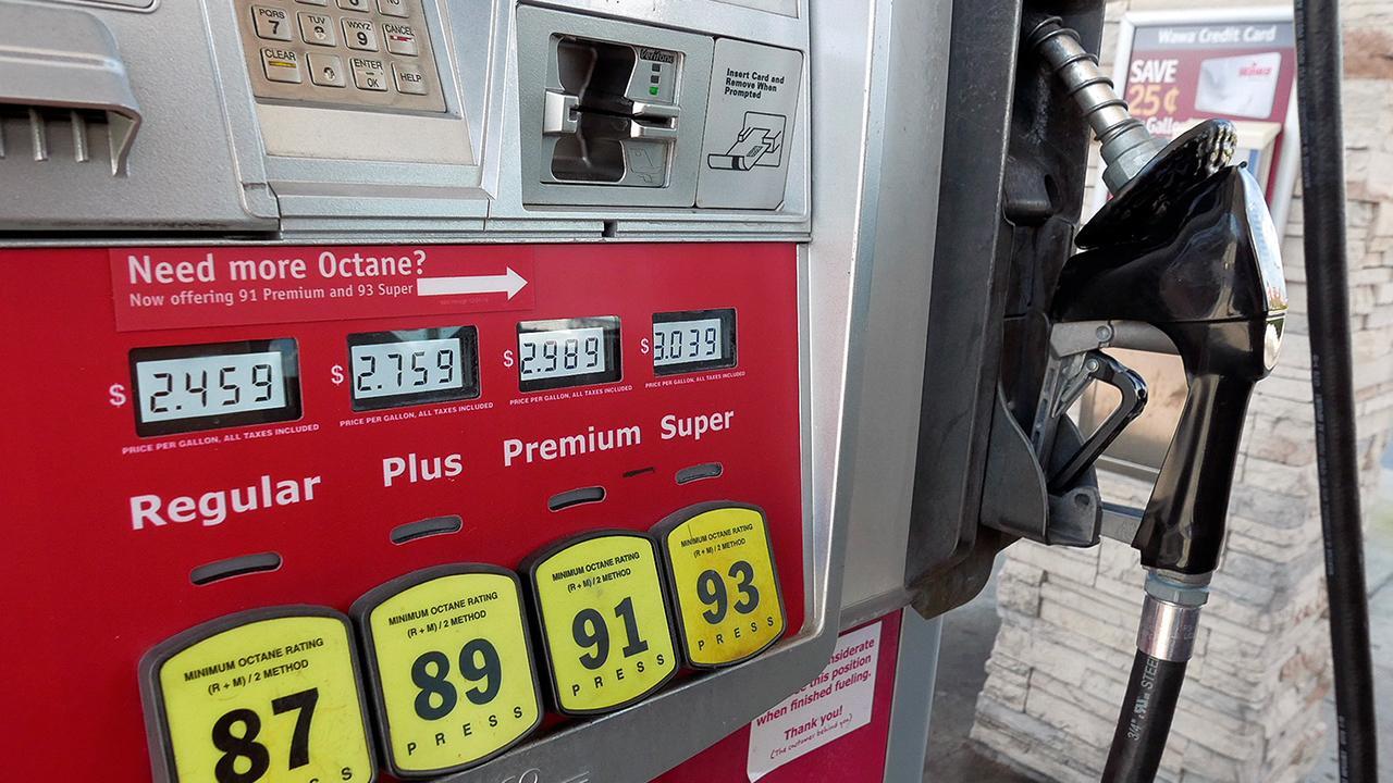 Illinois gas prices could rise  if state bans drivers from pumping own gas 