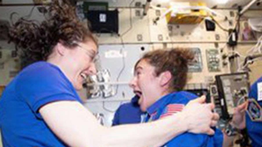 2 females make space history