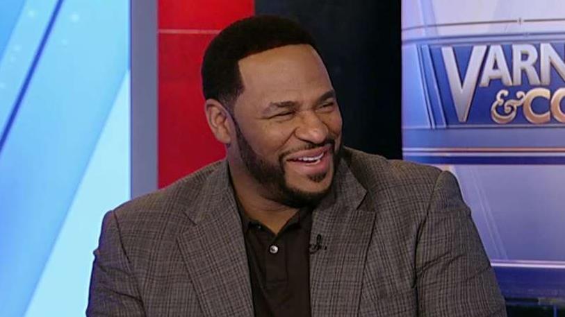 Jerome 'The Bus' Bettis offers Super Bowl fans free ride to big game