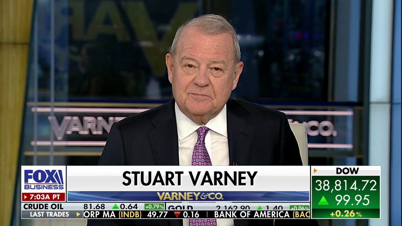 Varney & Co. host Stuart Varney discusses whether Kamala Harris should step down as vice president so Biden can pick a candidate that will reassure voters.
