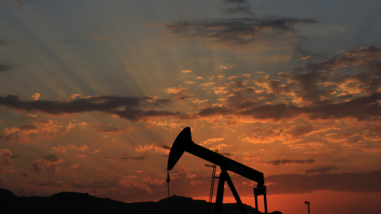 Why oil prices continue to fall
