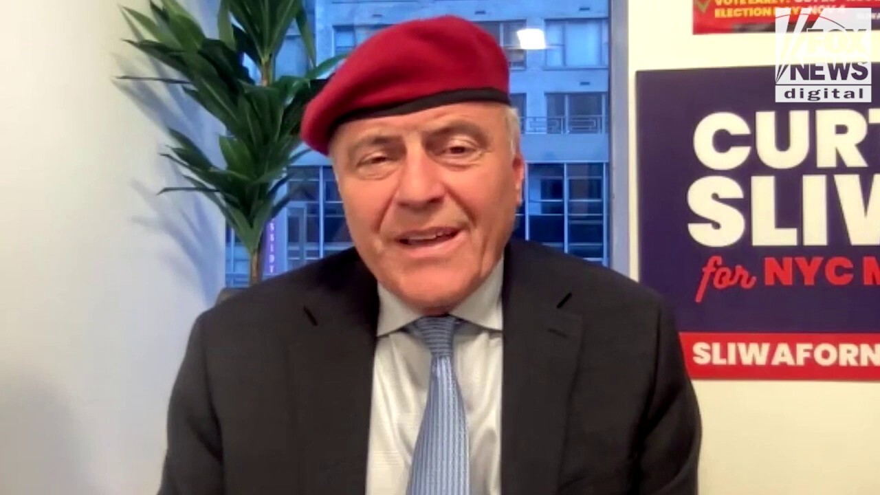 Guardian Angels founder and New York City mayoral candidate Curtis Sliwa speaks to Fox News Digital about how his economic policies would help the city fiscally recover and keep residents from moving south.