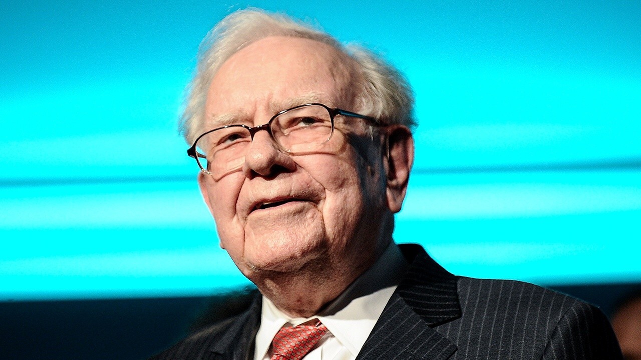 'The Big Money Show' panel discusses Warren Buffett's retirement from Berkshire Hathaway.