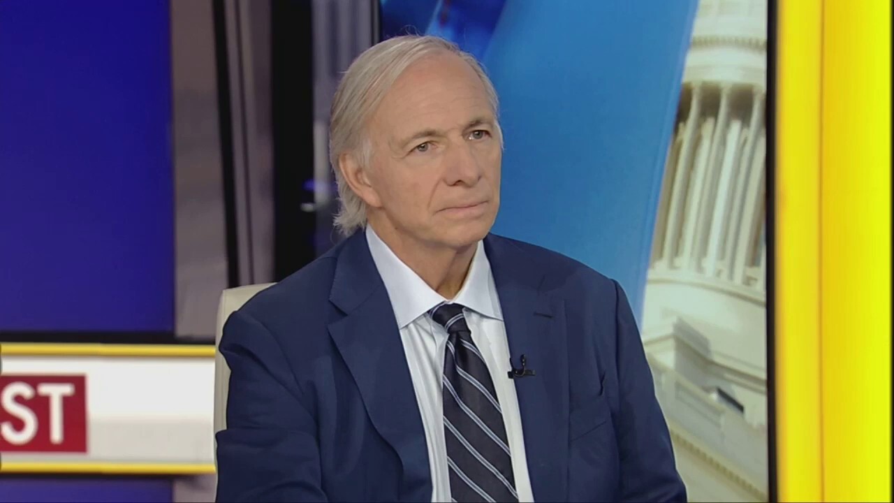 Bridgewater's Ray Dalio: 'This is a very risky environment'