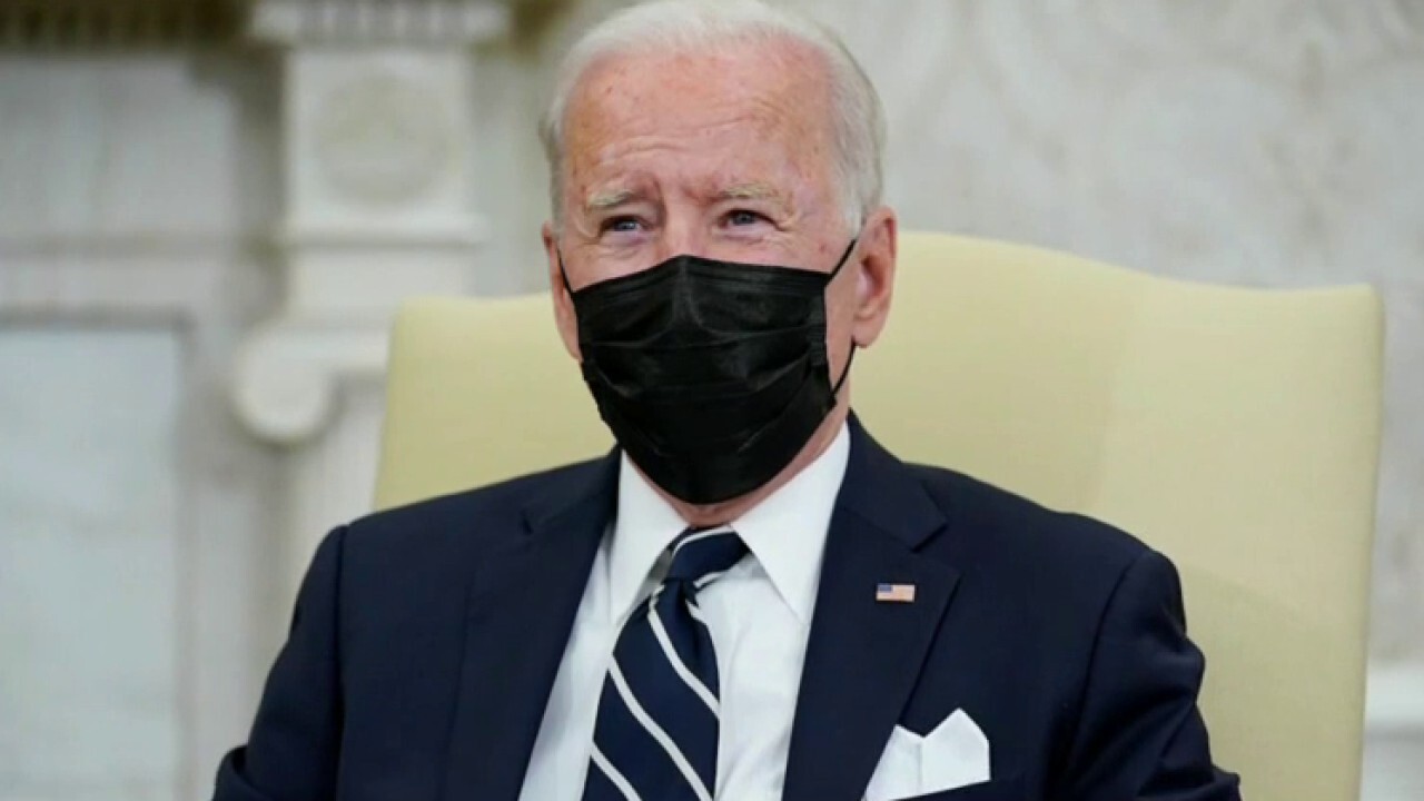 White House open to payments for illegal immigrants after Biden calls report 'garbage'