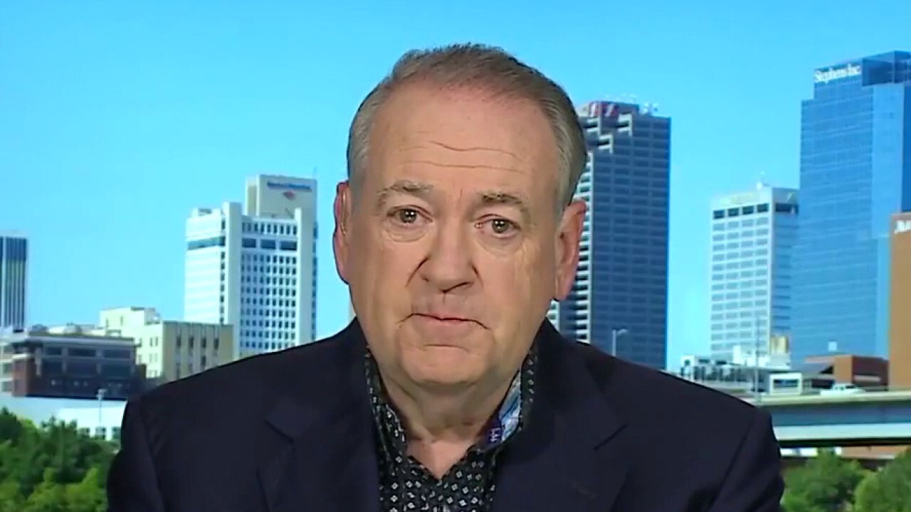 Huckabee: Giving unemployed illegals money will keep them from working 