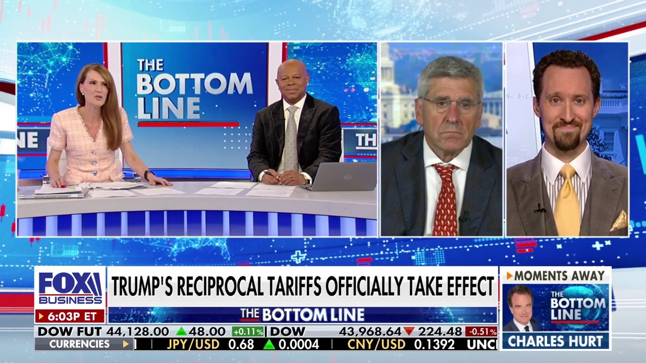  'The Bottom Line' panelists Stephen Moore and EJ Antoni discuss economic wins for the U.S.