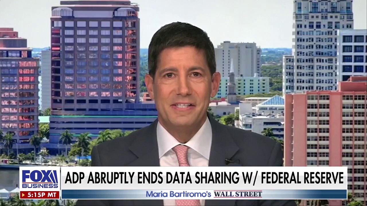 Former Federal Reserve Board Gov. Kevin Warsh discusses the significance of ADP ending data sharing with the Federal Reserve and the return of inflation data on ‘Maria Bartiromo’s Wall Street.’