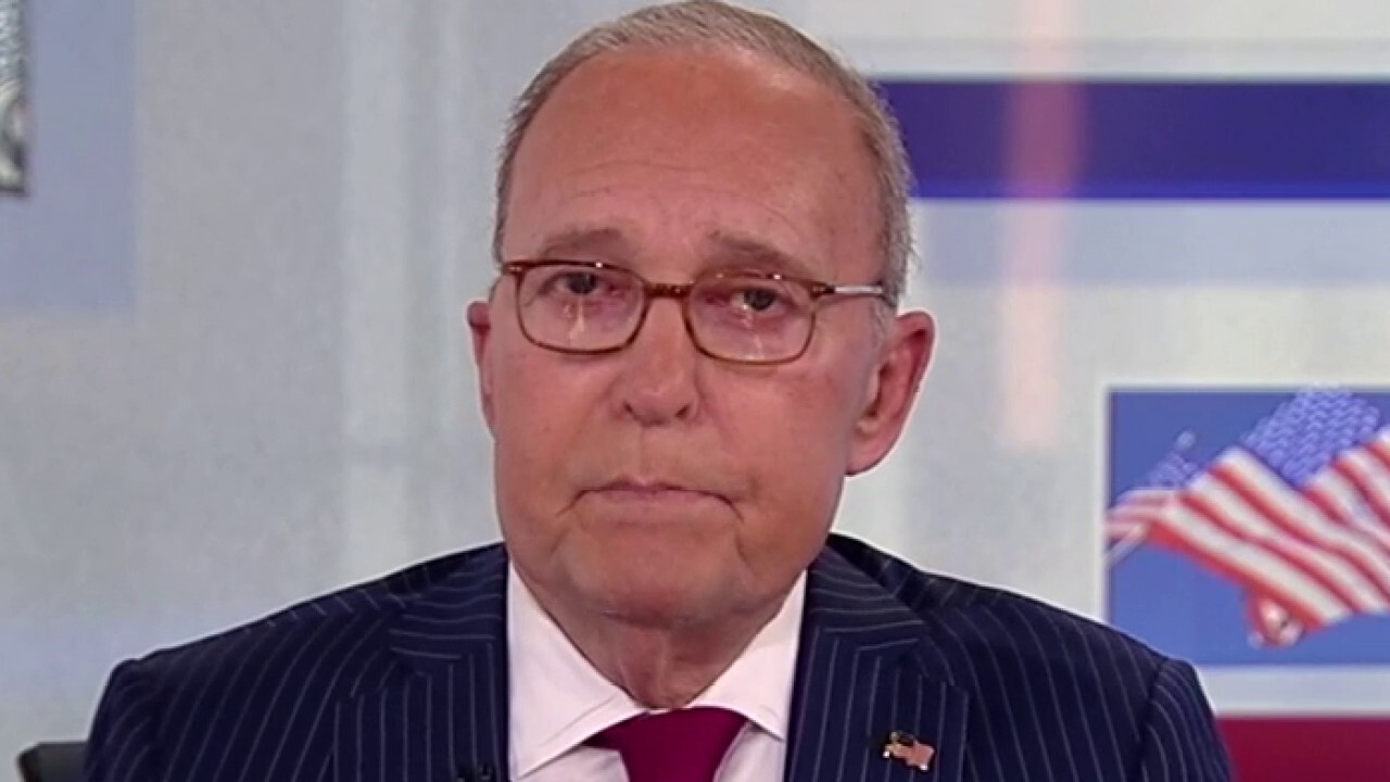  Larry Kudlow: Congress 'need not fear' deficit problems with Trump's tax cuts