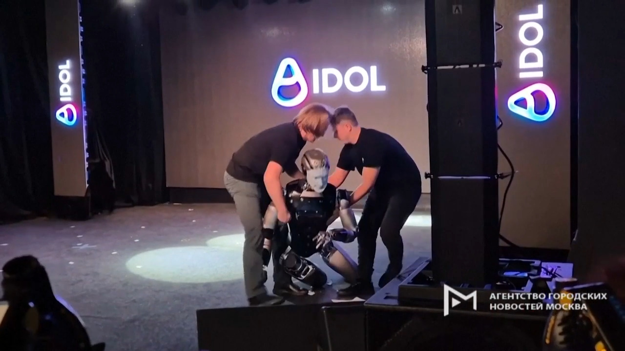 Video shows Russia's first AI robot falling face-first in debut