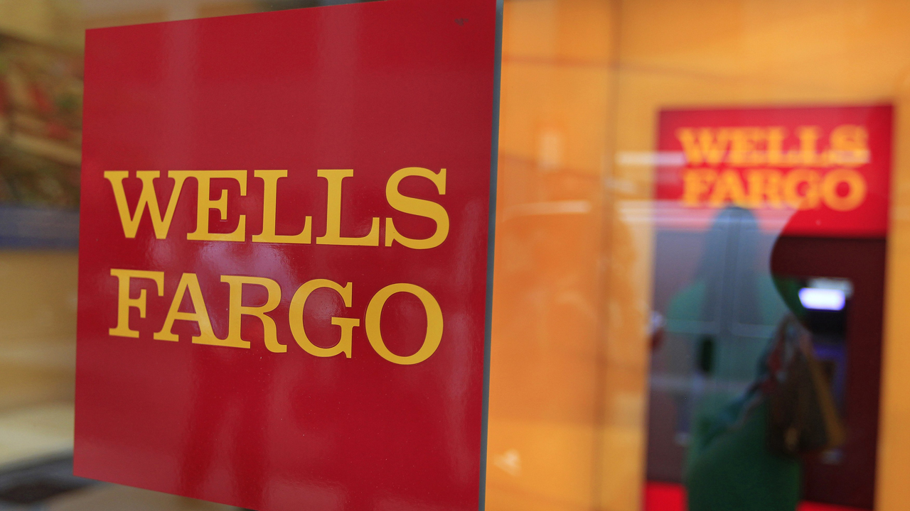 NY comptroller: Highest Wells Fargo board member needs to be held accountable