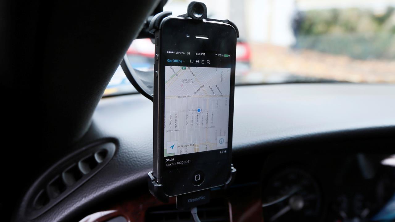 Uber accused of industrial espionage by former employee