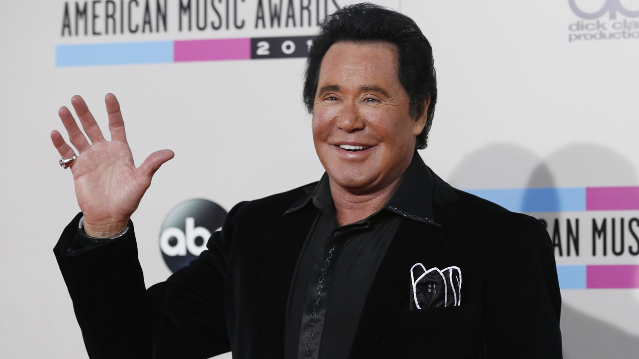 Wayne Newton on why he supports Donald Trump