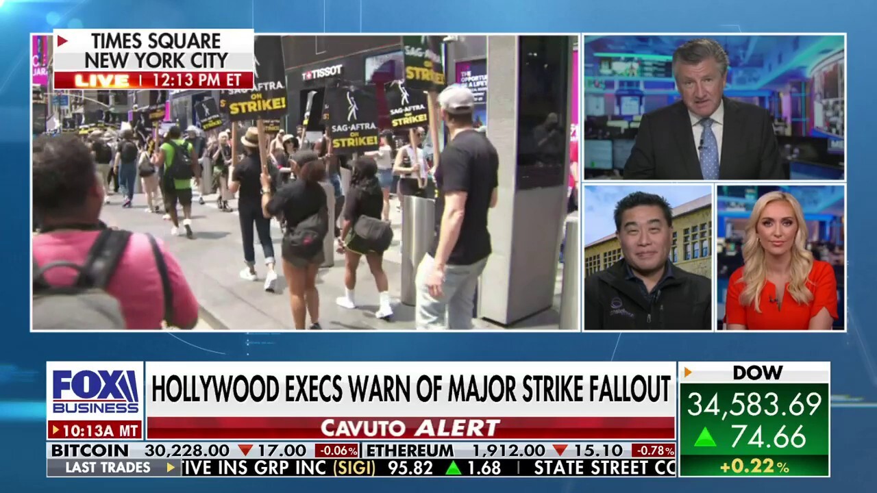 Constellation Research CEO Ray Wang and FOX Business’ Kelly O’Grady weigh in on the Hollywood strikes and detail its impact on the economy and streaming production on ‘Cavuto: Coast to Coast.’
