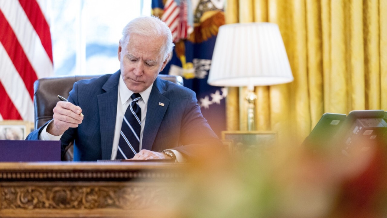 Bitcoin Foundation chairman: Biden executive order on cryptocurrencies will impact midterm elections  