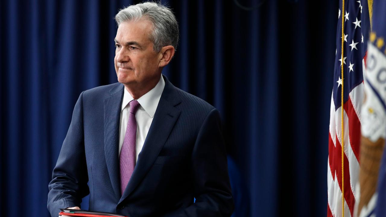 Fed's Powell praises US economy