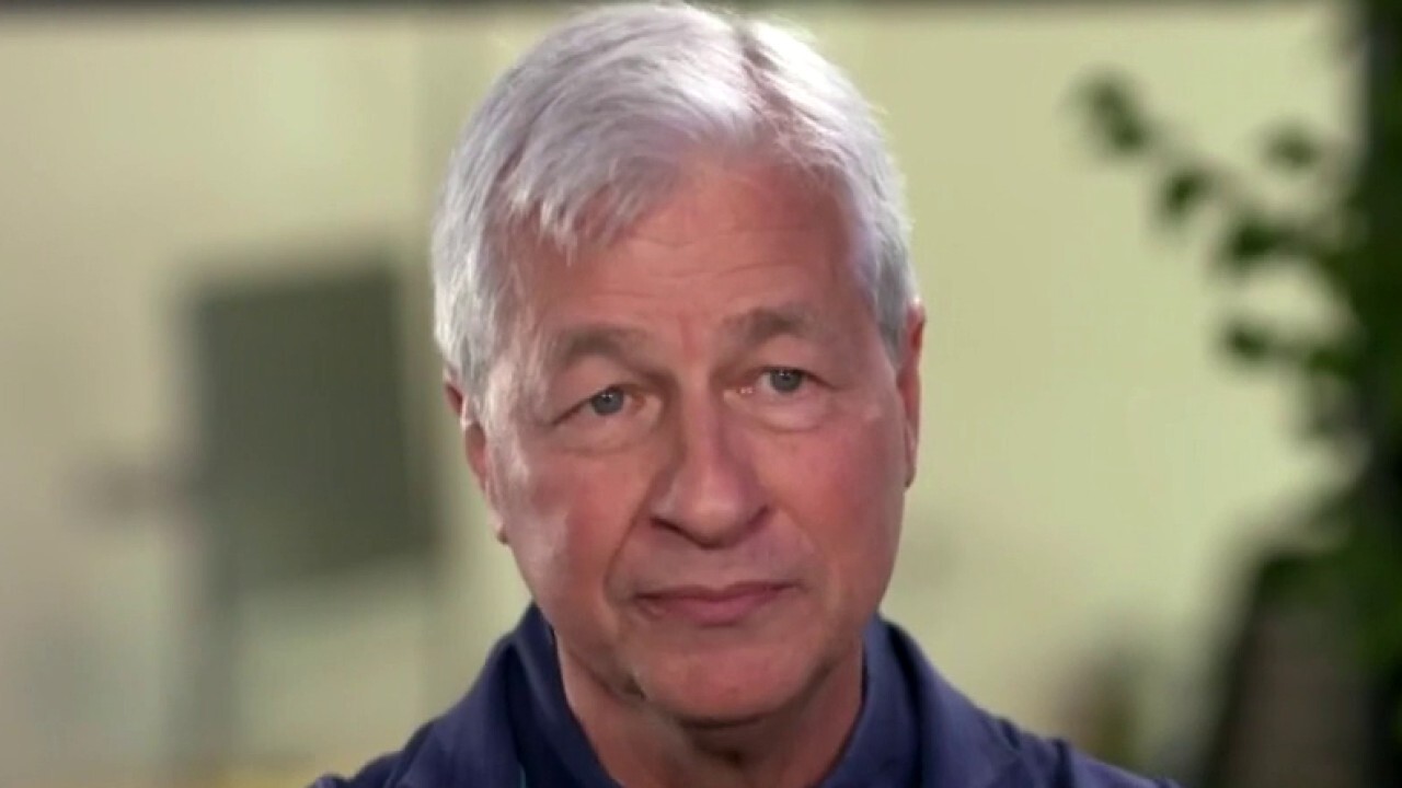JPMorgan Chase CEO Jamie Dimon, in a wide-ranging interview with FOX Business' Maria Bartiromo, discusses the new Fargo branch and the economy.