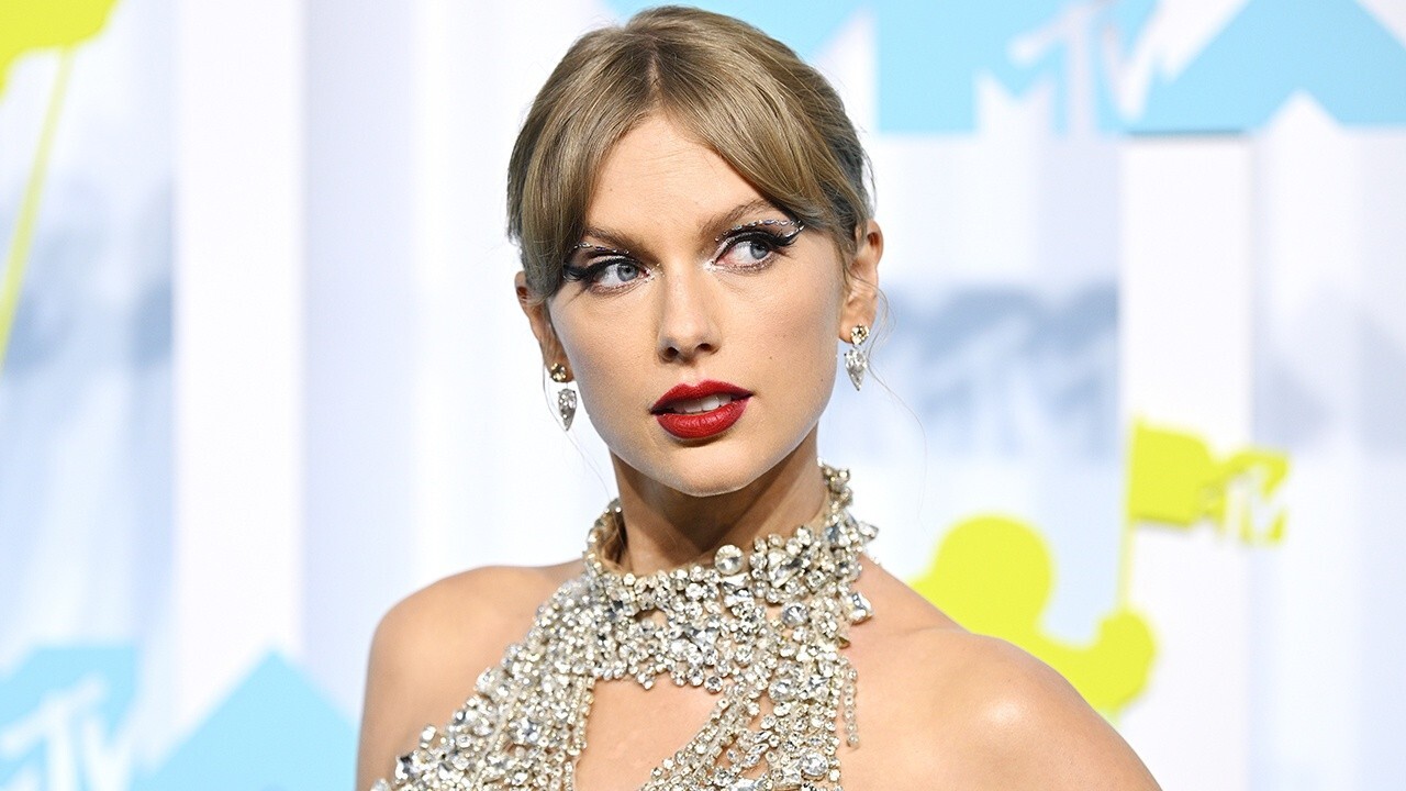 Taylor Swift's 33rd birthday present: 'Shake It Off' lawsuit dismissal