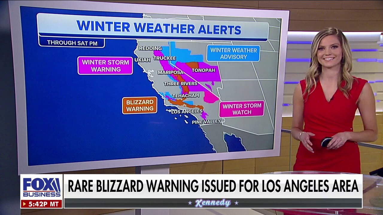 Los Angeles hit with first blizzard warning in 30 years 