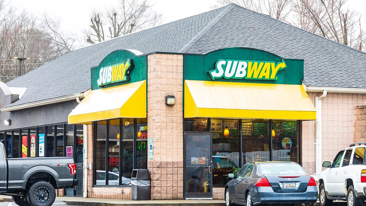 Subway fighting with its franchise locations over sandwich promotion 