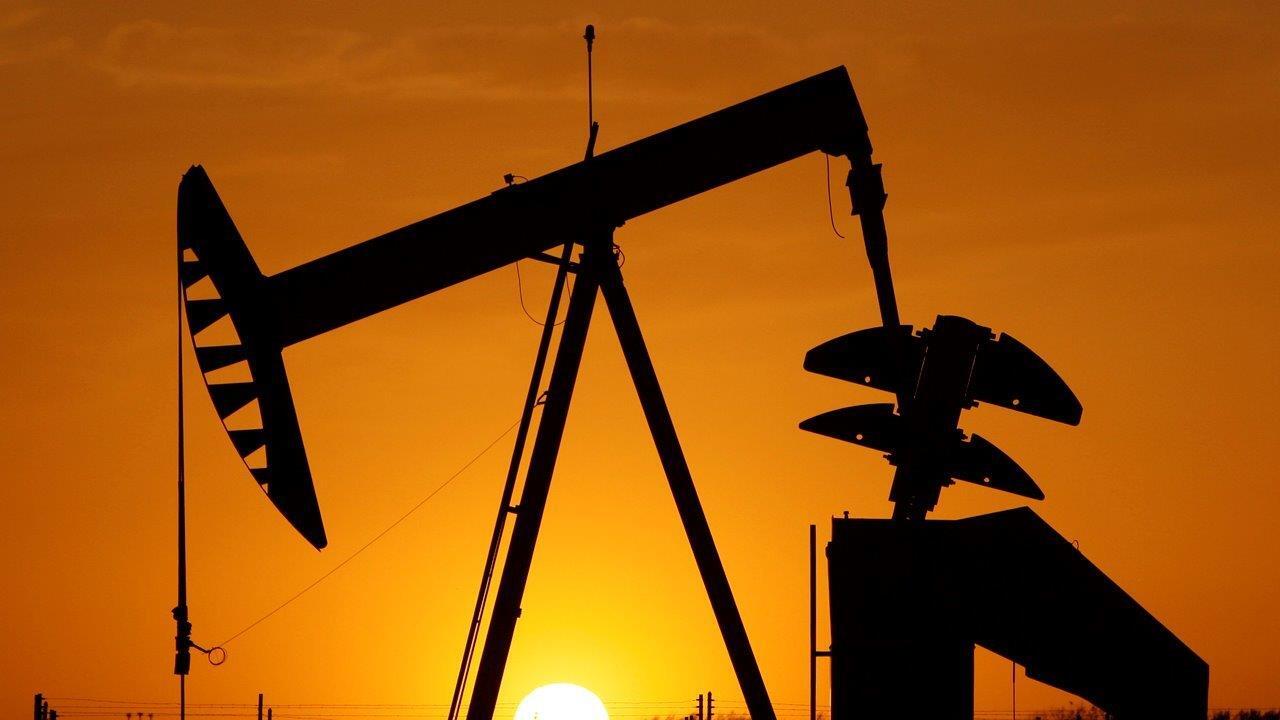 Oil prices fall despite tensions between Saudi Arabi, Iran