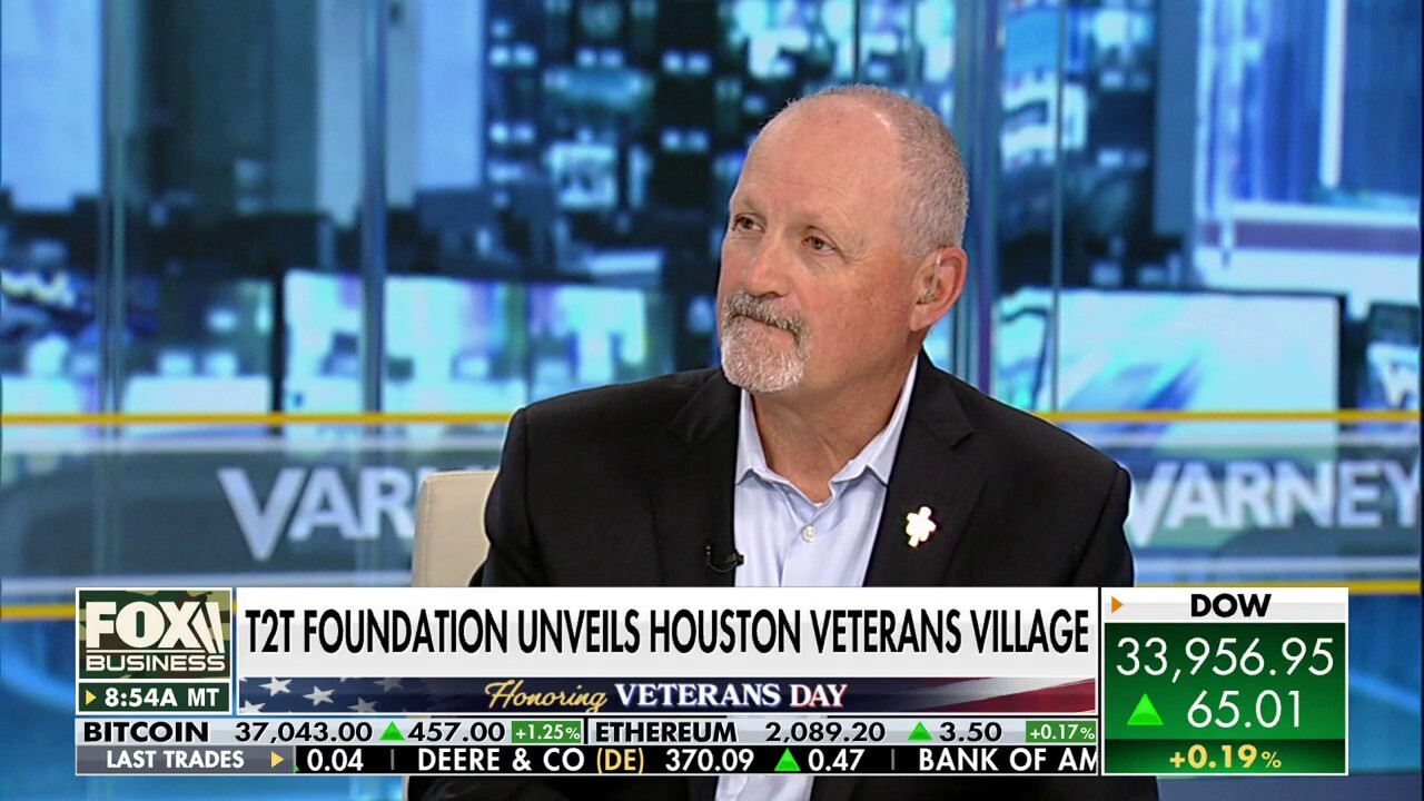 Tunnel to Towers CEO Frank Siller joined ‘Varney & Co.’ to discuss his foundation’s latest housing initiative, where over 100 homeless veterans are provided with shelter.