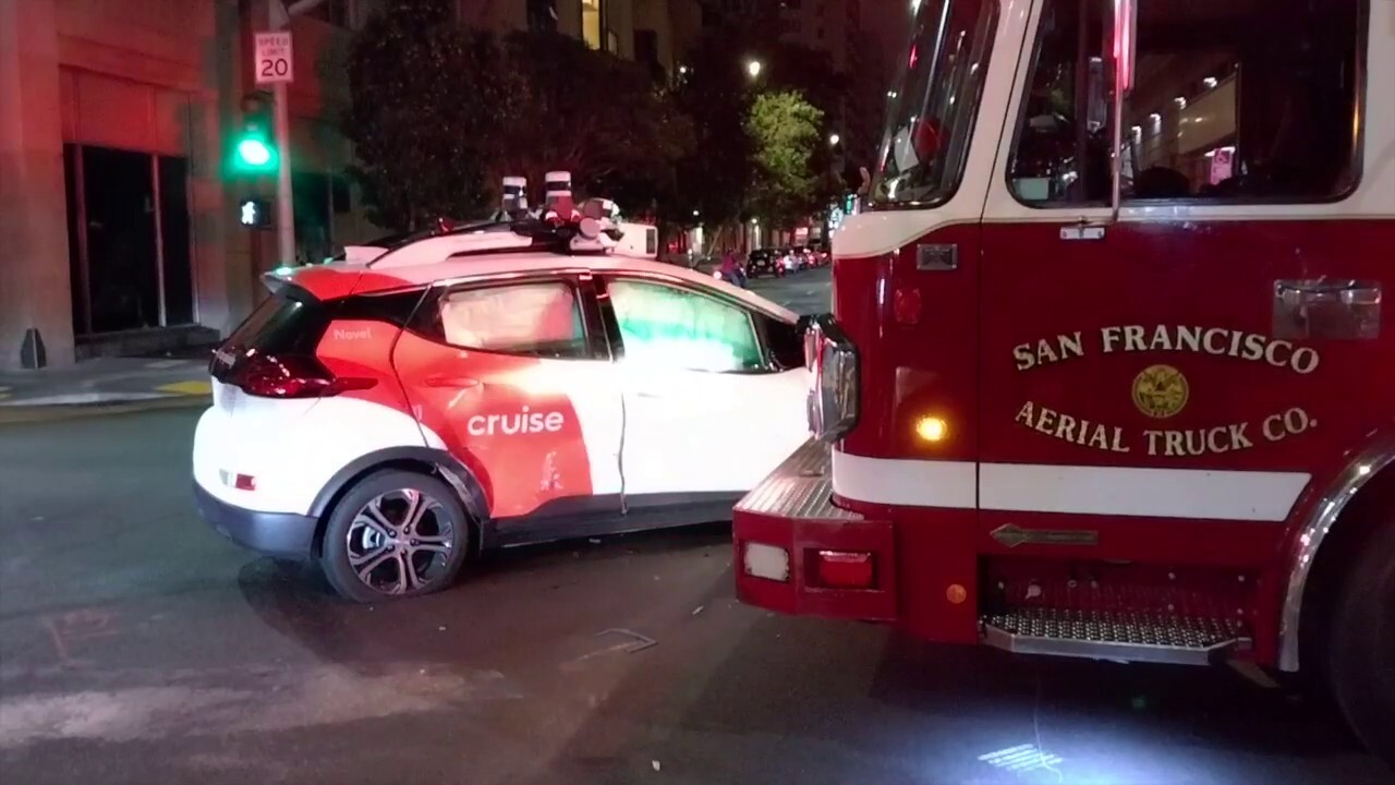 The driverless car allegedly did not yield to the firetruck's flashing lights as it went through an intersection Aug. 17, 2022. (Credit: John Freeman)