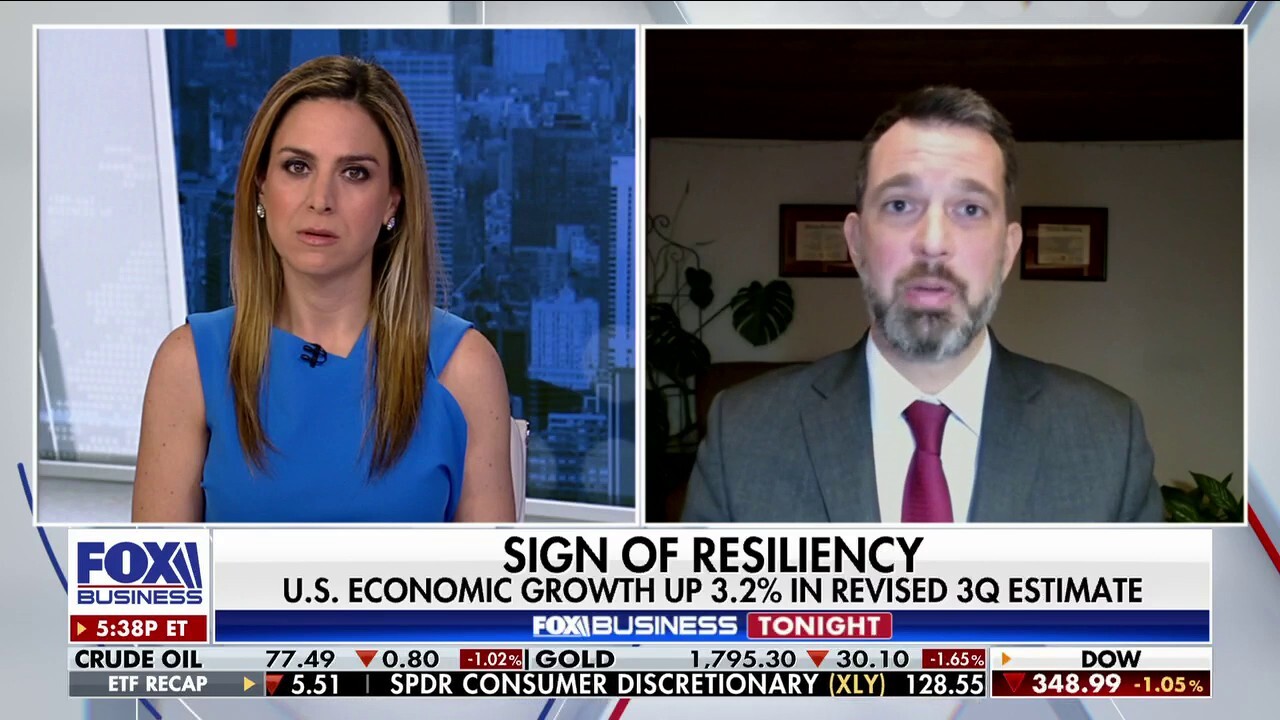 Executive Vice President of National Taxpayers Union Brandon Arnold joins 'Fox Business Tonight' to discuss why stocks are sinking ahead of Christmas weekend.