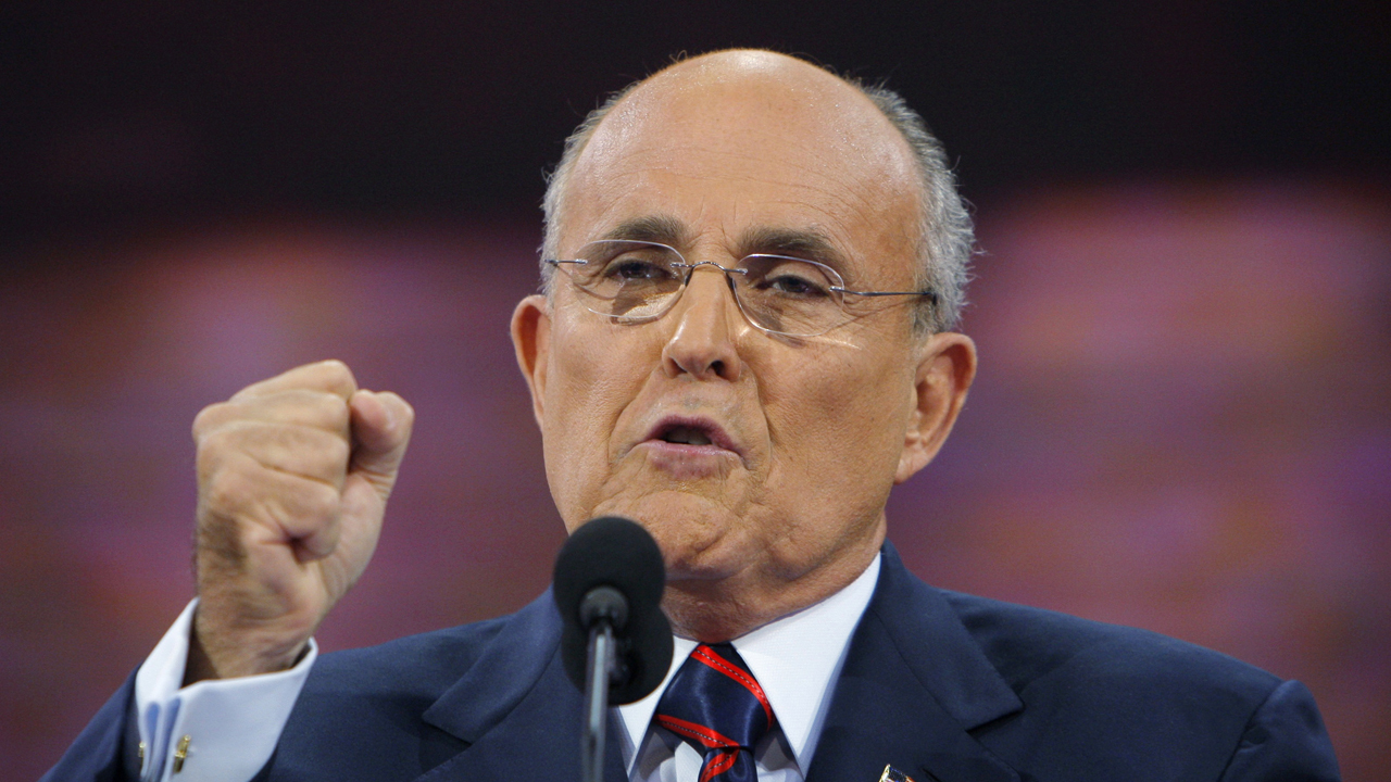 Giuliani: Dissapointed in FBI's Comey