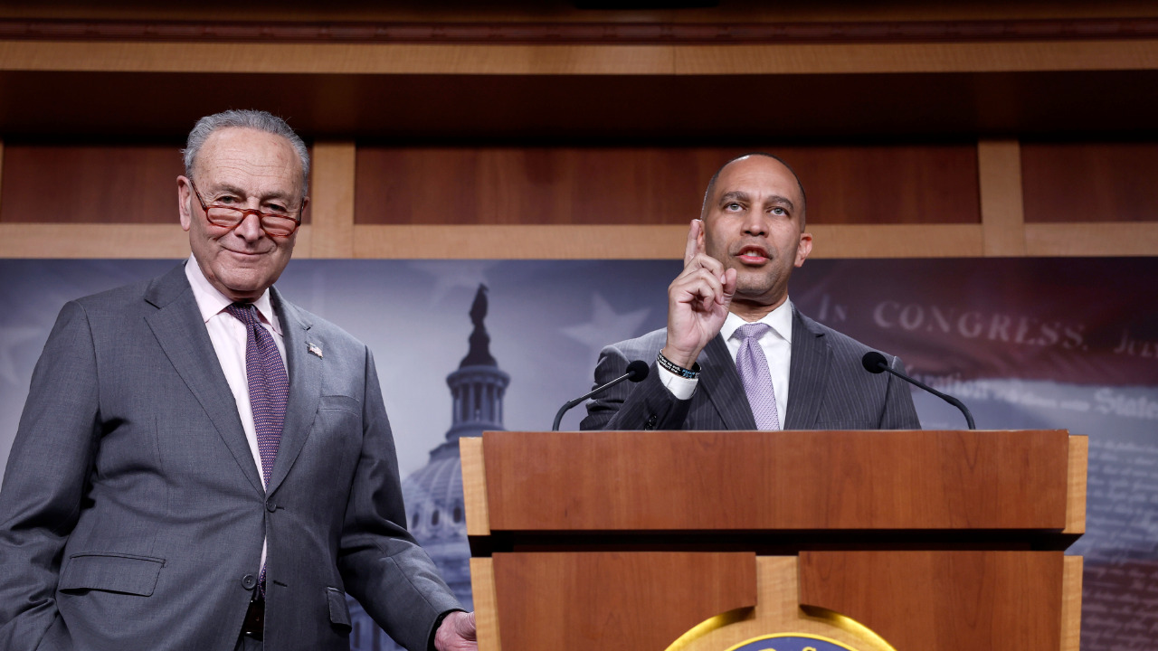 WATCH LIVE: Schumer, Jeffries hold briefing after Secret Service chief quits