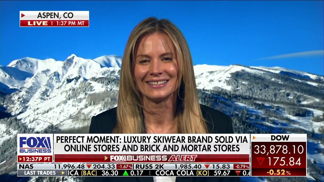 Perfect Moment CEO and co-founder Jane Gottschalk discusses how a recession could challenge the ski wear company's sales and growth on 'The Claman Countdown.'