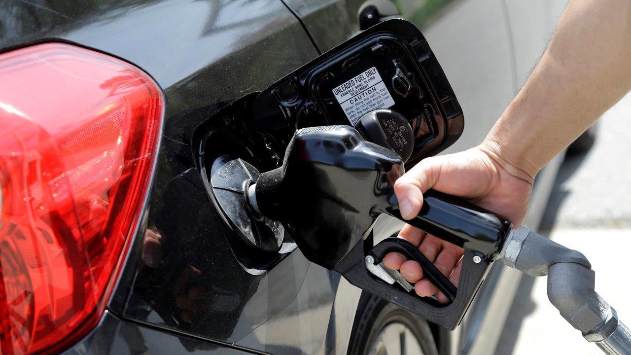 Consumers get early Christmas present at the pump