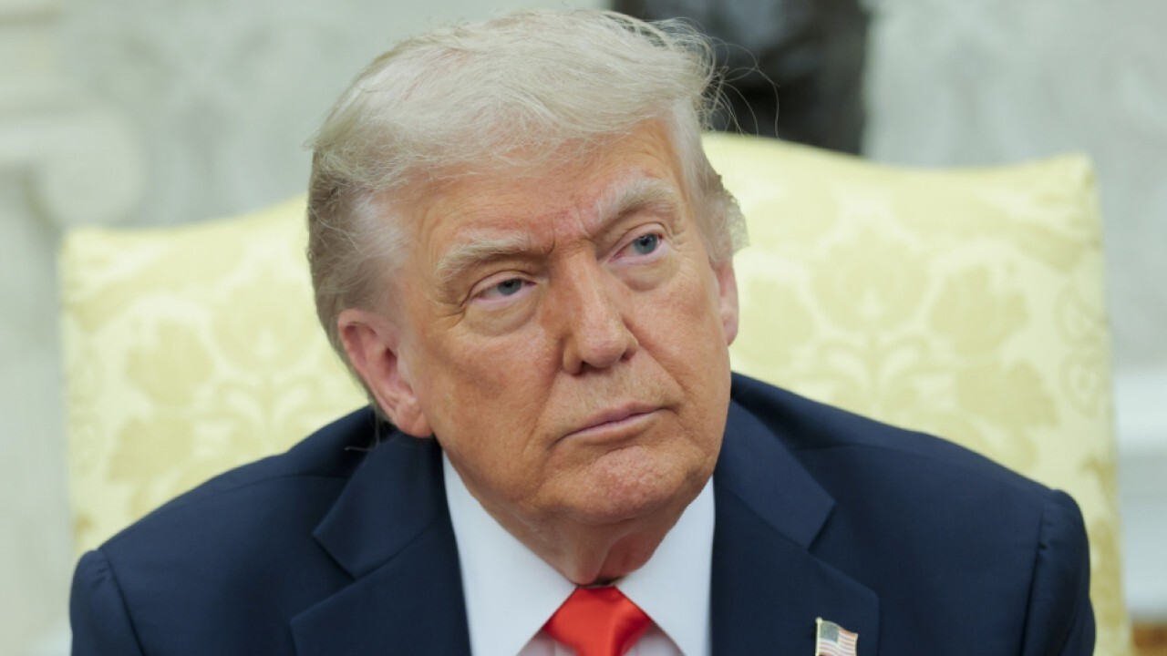  'Kudlow' panelists Sandra Smith and Charlie Hurt analyze the rift between President Donald Trump and Elon Musk.