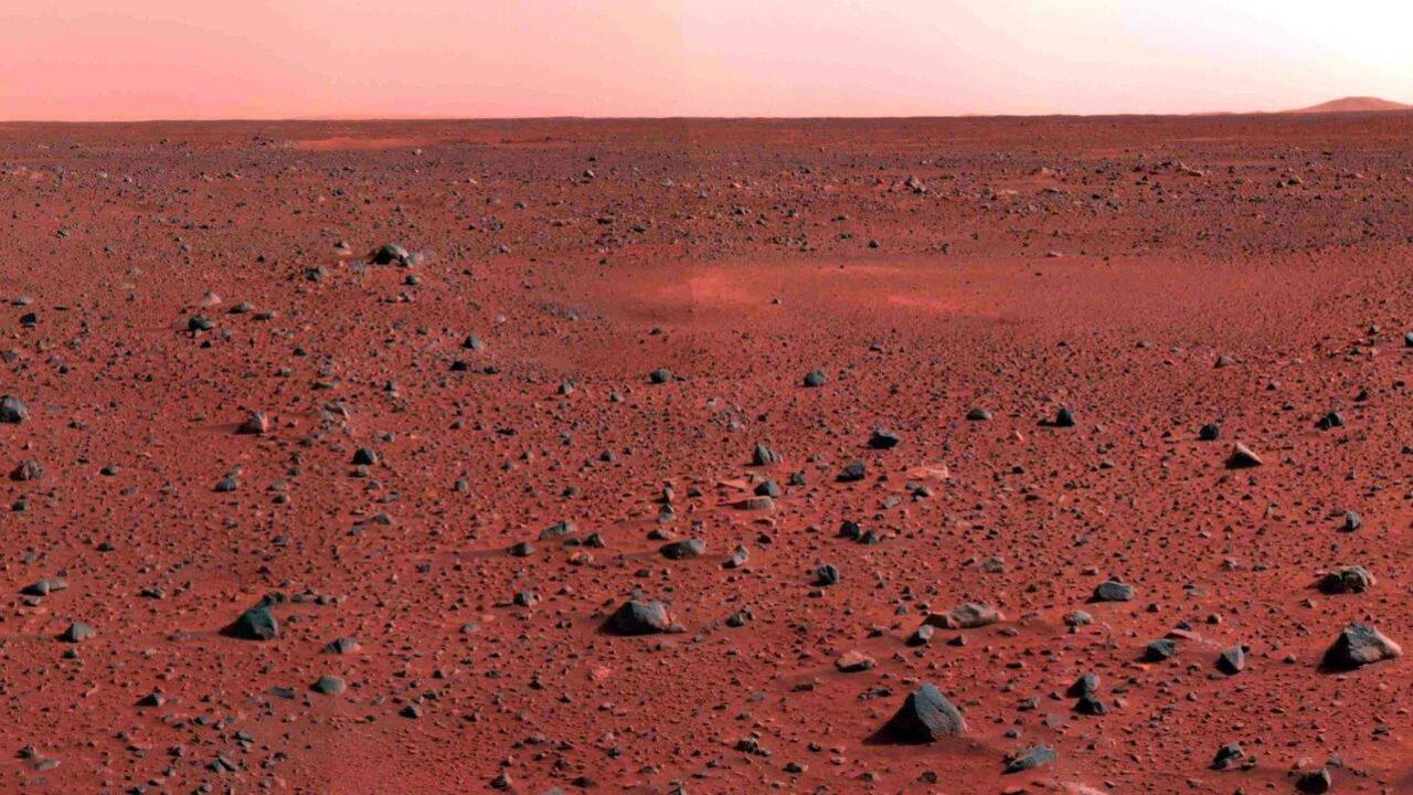 NASA planning trip around Mars in 2033?