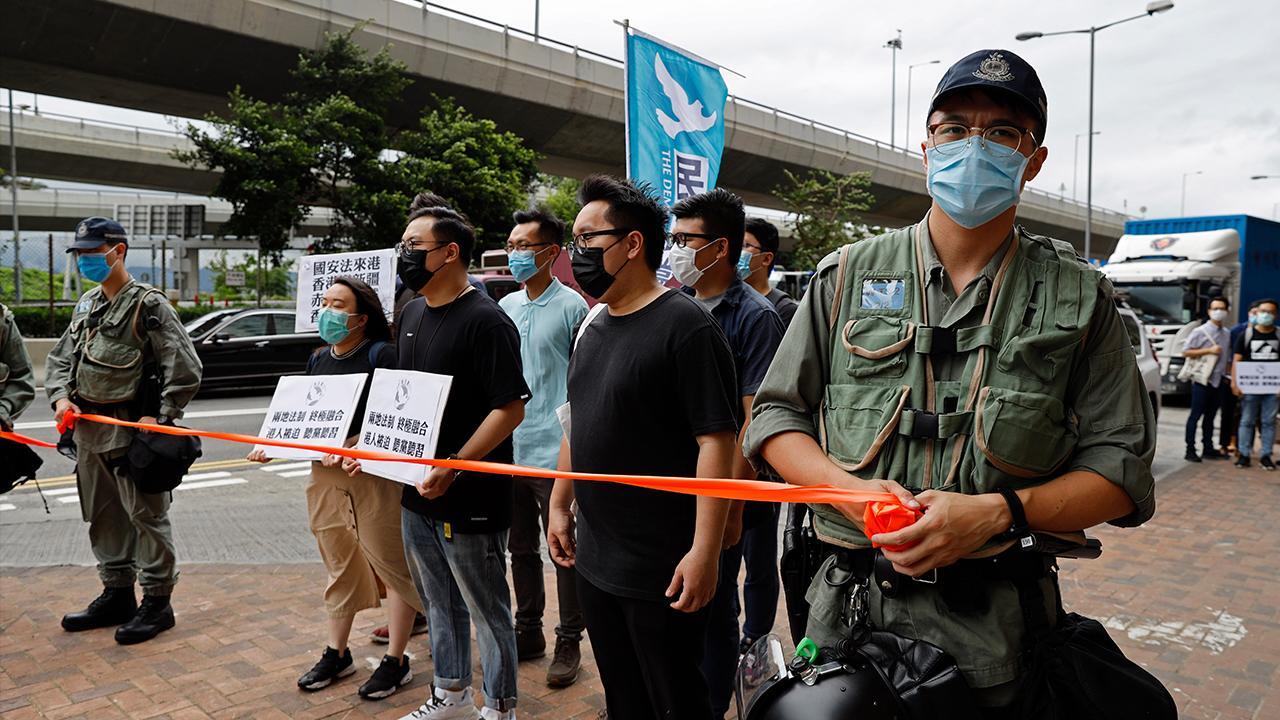 China will let Hong Kong fail if protesters keep challenging government control: Gordon Chang