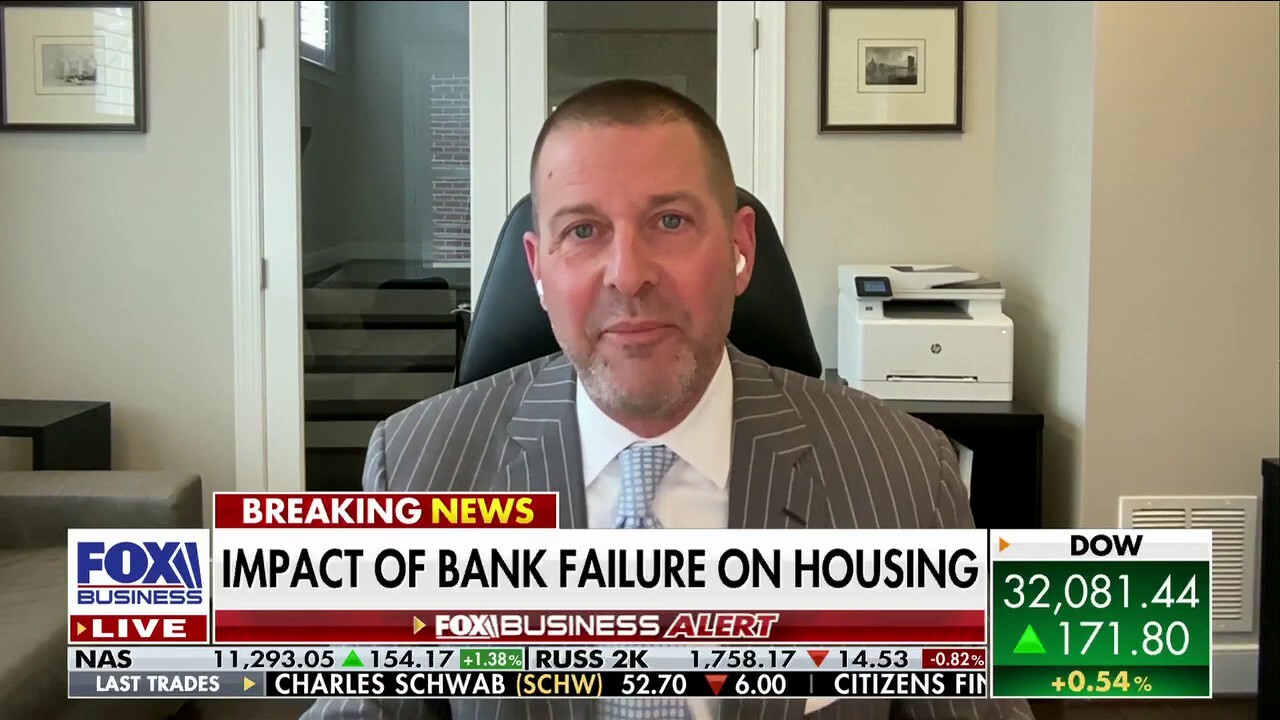 The Mike Aubrey Group Executive Vice President Mike Aubrey discusses the impact of recent bank failures on Fed rate hikes and the housing market.